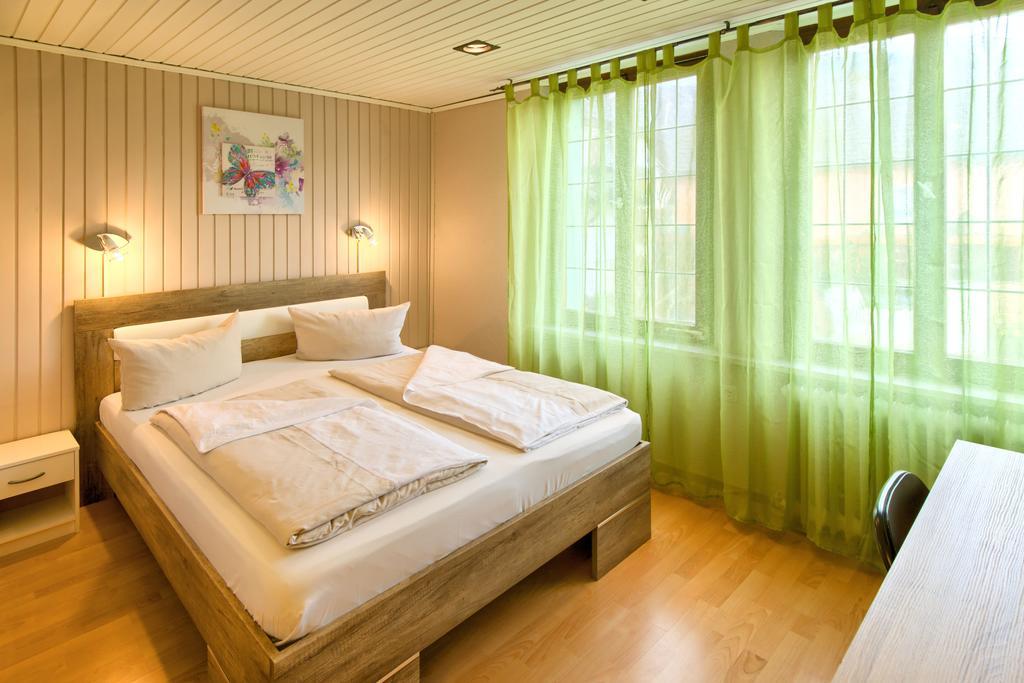 Hotel Sonne Staufen im Breisgau Eksteriør billede